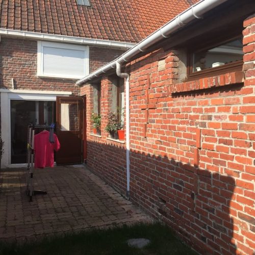 Maison en briques avant travaux de bardage CEDRAL et isolation thermique par l’extérieur à Halluin, chantier Applitech Enveloppe