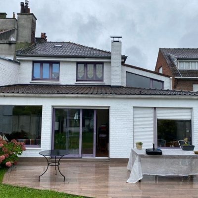 Maison à Marcq-en-Baroeul avant réfection de la toiture en tuiles par une nouvelle couverture en zinc, future intervention d’Applitech Enveloppe.